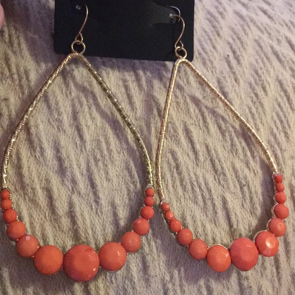 Earrings - Picture 2 of 3